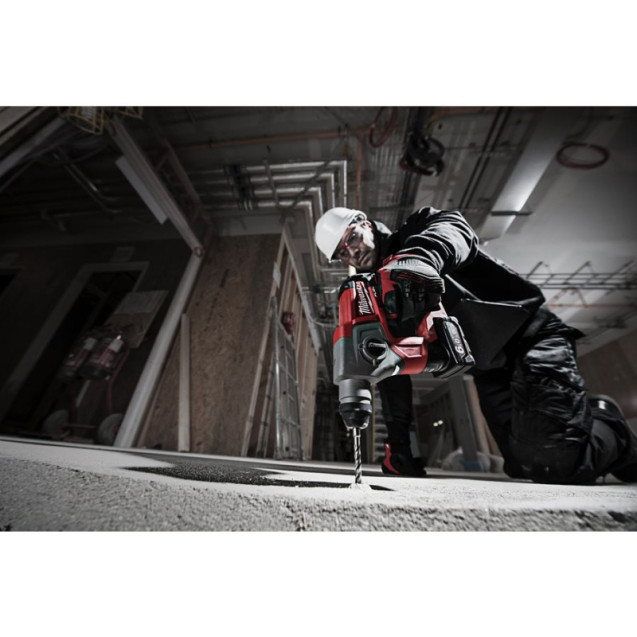 Перфоратор акумуляторний MILWAUKEE SDS-Plus M12 CH-402C 4933441475 Перфоратор акумуляторний MILWAUKEE SDS-Plus M12 CH-402C 4933441475