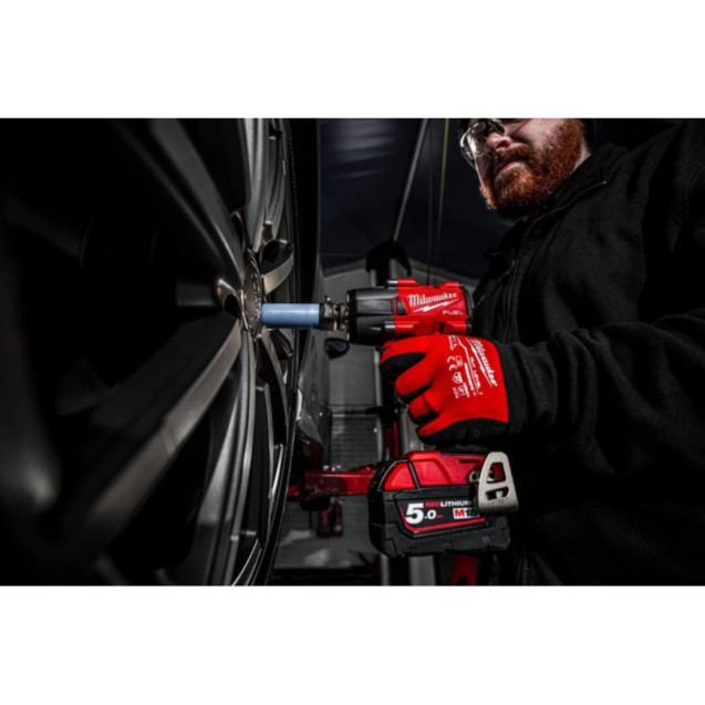 Гайковерт высокомоментный MILWAUKEE 1/2 Гайковерт высокомоментный MILWAUKEE 1/2