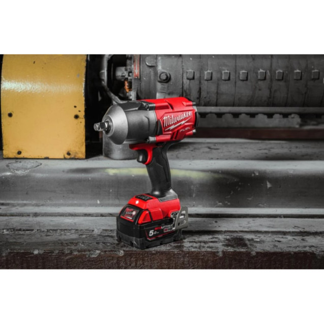Гайковерт высокомоментный MILWAUKEE 1/2 Гайковерт высокомоментный MILWAUKEE 1/2
