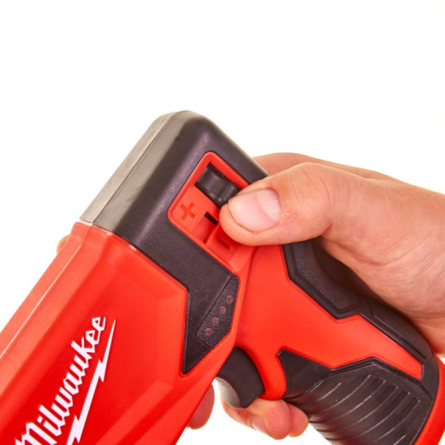 Степлер акумуляторний MILWAUKEE, M12 BST-202X (+ заряд.пристрій, 2 акум.X 2Аг,   HD кейс)
