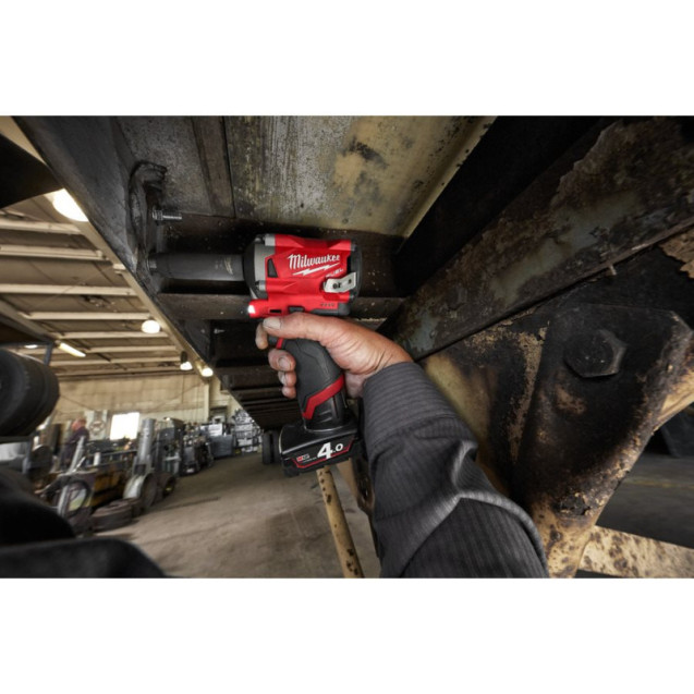Гайковерт высокомоментный MILWAUKEE 1/2 Гайковерт высокомоментный MILWAUKEE 1/2