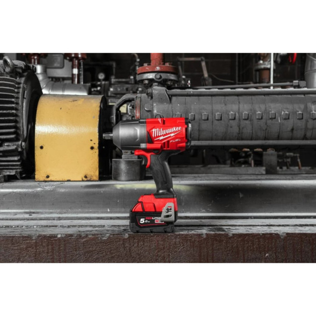 Гайковерт высокомоментный MILWAUKEE 1/2 Гайковерт высокомоментный MILWAUKEE 1/2
