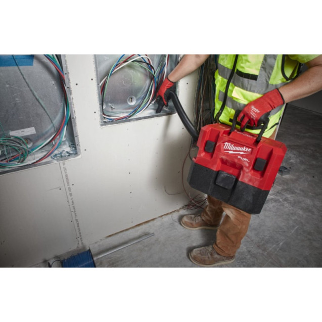 Пилосос акумуляторний MILWAUKEE, M12 FVCL-0 Характеристики: Напруга (В) 12 Тип акумулятора Li-ion Об
