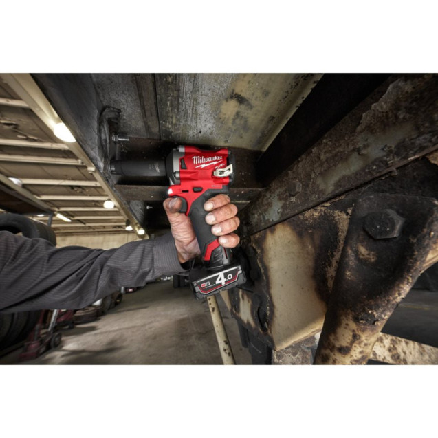 Гайковерт высокомоментный MILWAUKEE 1/2 Гайковерт высокомоментный MILWAUKEE 1/2