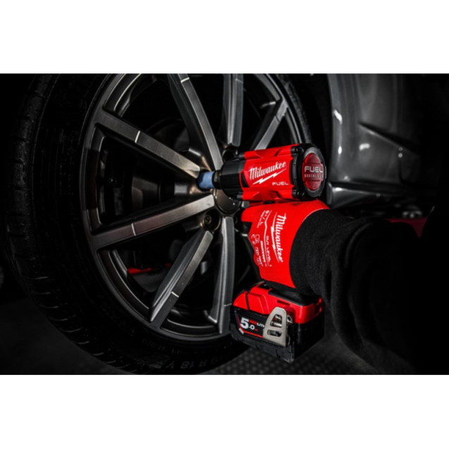 Гайковерт высокомоментный MILWAUKEE 1/2 Гайковерт высокомоментный MILWAUKEE 1/2