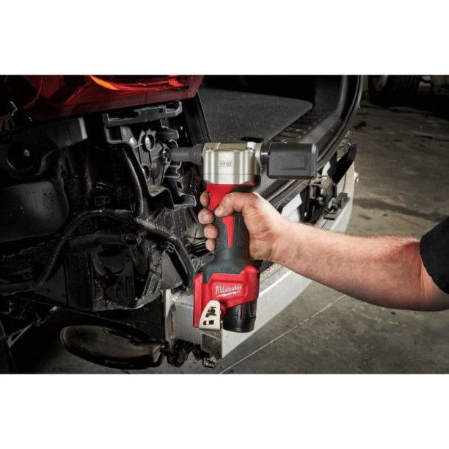 Заклепочник акумуляторний MILWAUKEE M12 BPRT-0, закл. 2,4-4,8мм