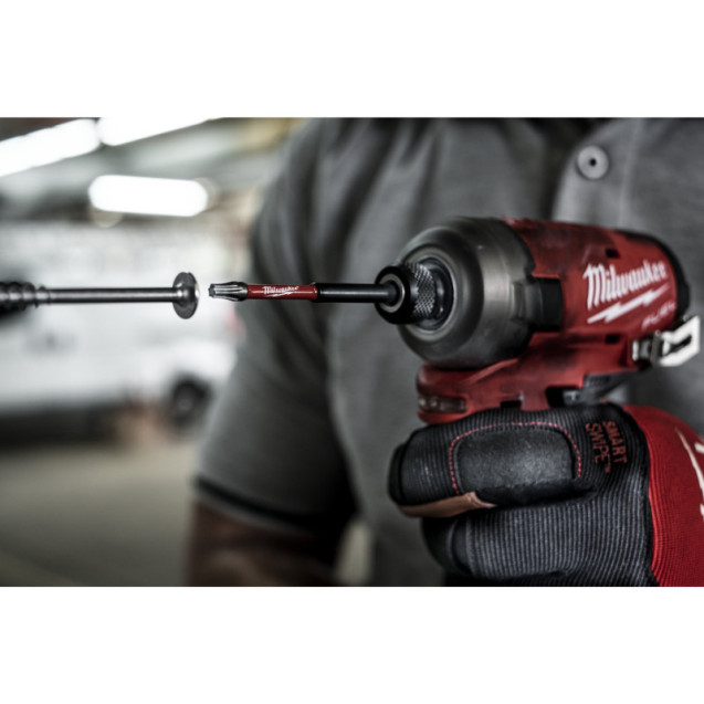 Біта SHOCKWAVE MILWAUKEE, TX20, 90мм (1шт) Біта SHOCKWAVE MILWAUKEE, TX20, 90мм (1шт)