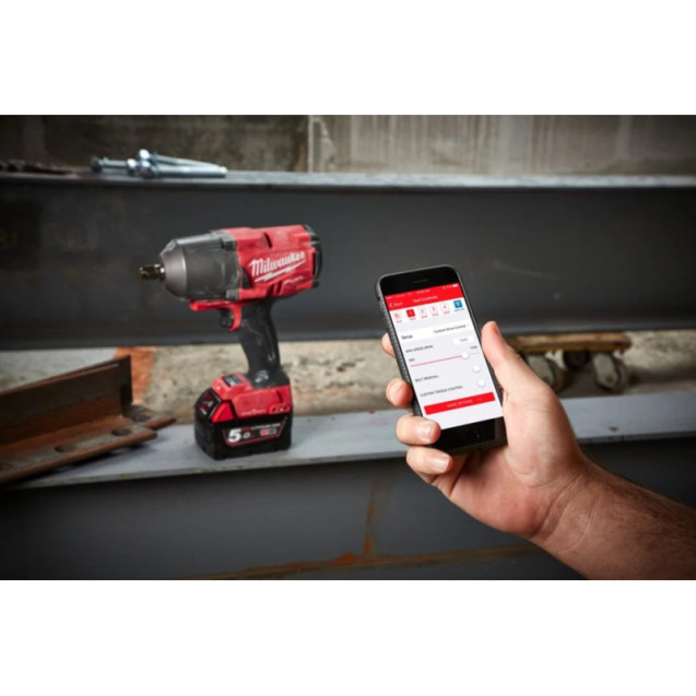 Гайковерт високомоментний MILWAUKEE 1/2 Гайковерт високомоментний MILWAUKEE 1/2