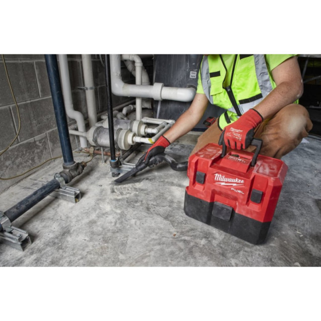 Пилосос акумуляторний MILWAUKEE, M12 FVCL-0 Характеристики: Напруга (В) 12 Тип акумулятора Li-ion Об
