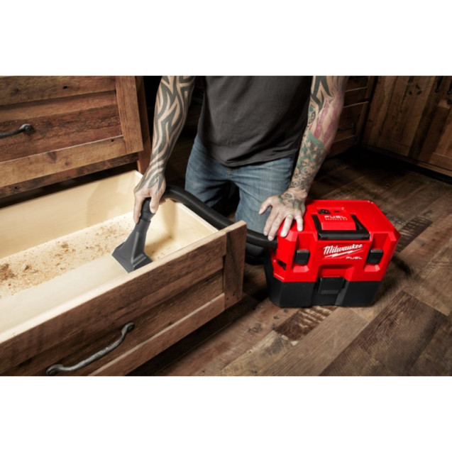 Пилосос акумуляторний MILWAUKEE, M12 FVCL-0 Характеристики: Напруга (В) 12 Тип акумулятора Li-ion Об